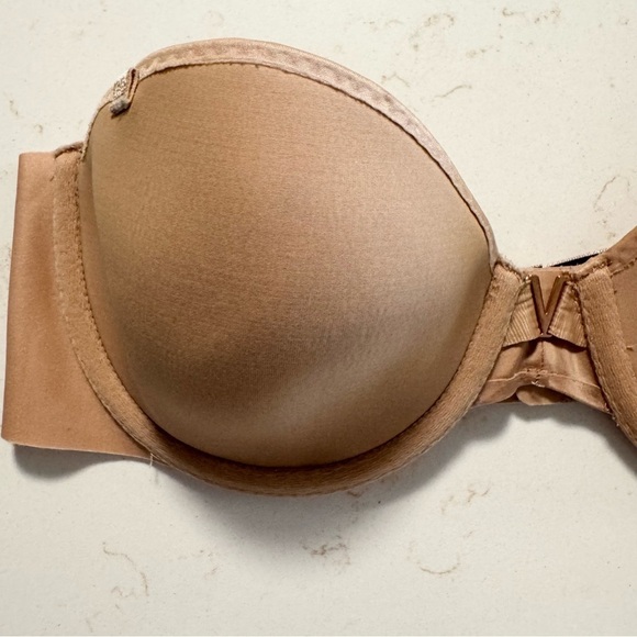 Victoria's Secret Women's Tan Very Sexy Multi-Way Strapless Push-Up Bra Size 32C - Picture 2 of 6